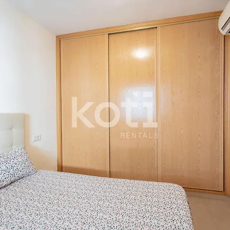 Double Bedroom And Relaxing Sunny Terrace Koti Accommodatie bij particulieren Fuengirola