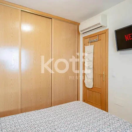 Double Bedroom And Relaxing Sunny Terrace Koti Fuengirola