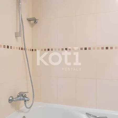 Accommodatie bij particulieren Double Bedroom And Relaxing Sunny Terrace Koti Fuengirola