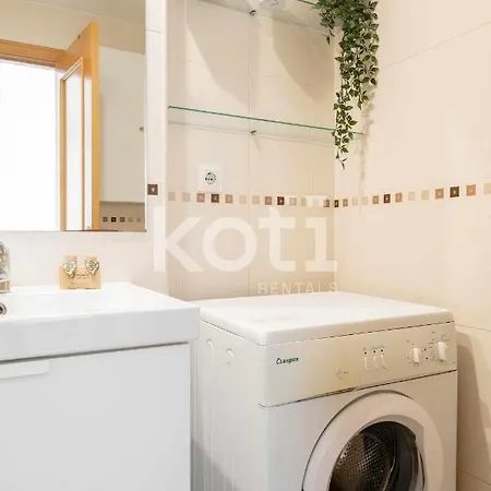 Double Bedroom And Relaxing Sunny Terrace Koti Accommodatie bij particulieren Fuengirola