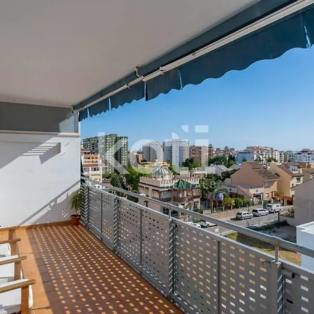 Double Bedroom And Relaxing Sunny Terrace Koti *